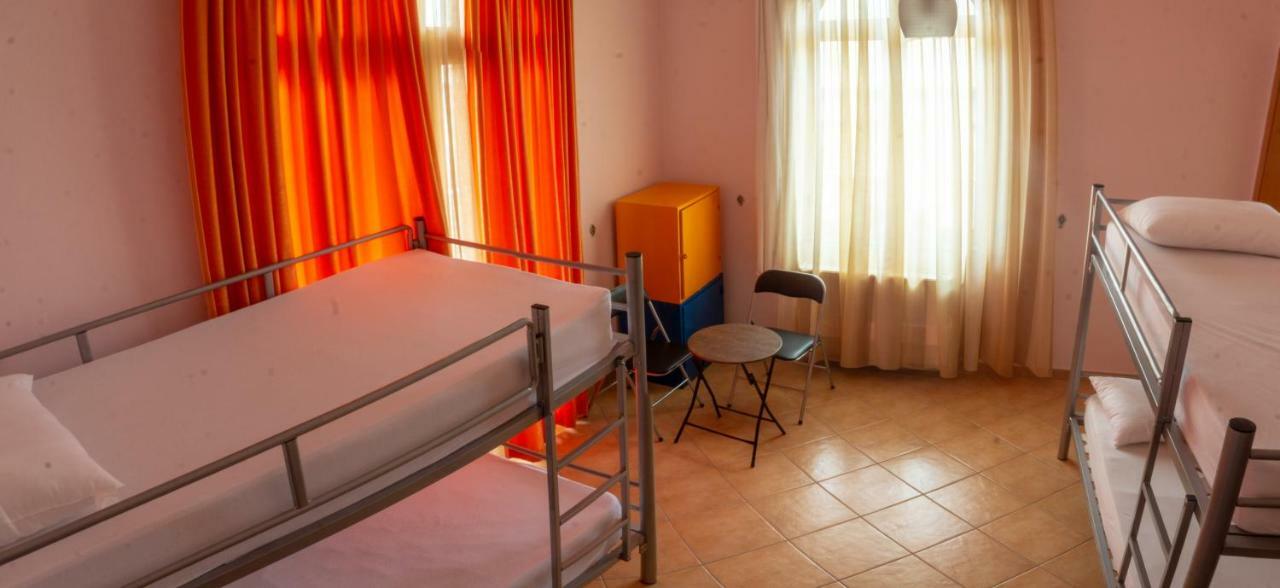 Luckyshine Hostel Vlorë Eksteriør bilde